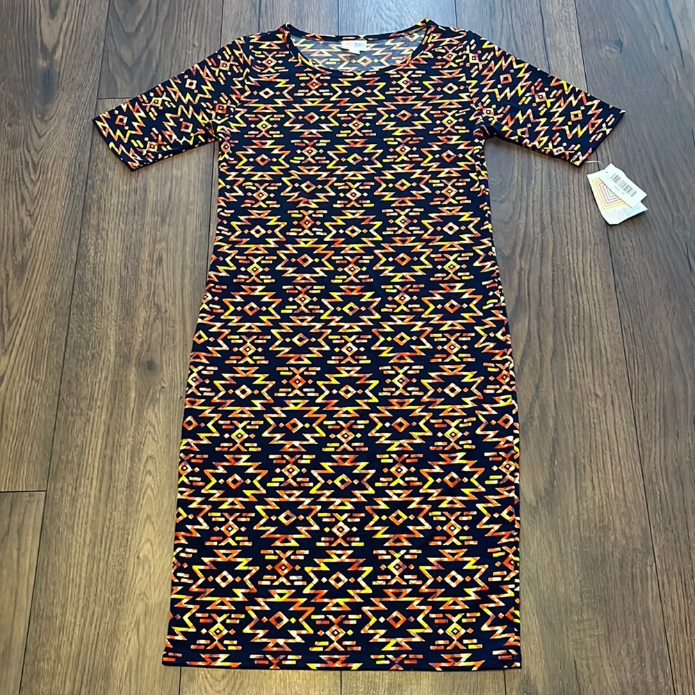 NWT lularoe Julia size medium